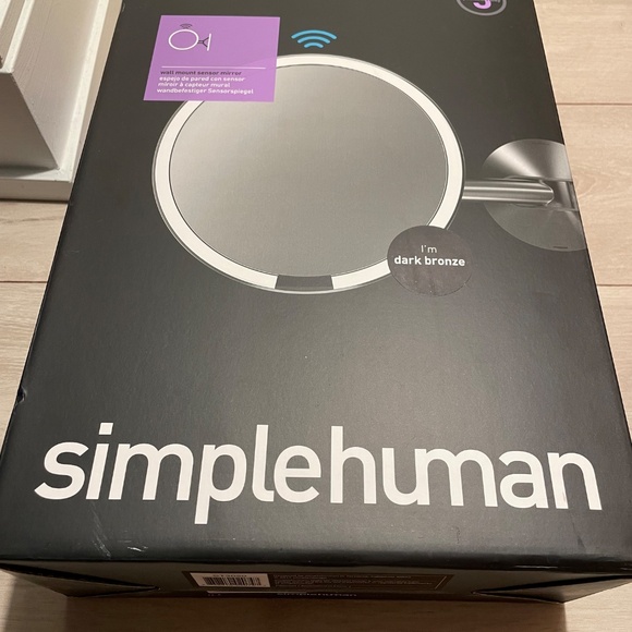 Simplehuman Wall-Mount Sensor Mirror — Dark Bronze (5×) — Brand New - Picture 3 of 7